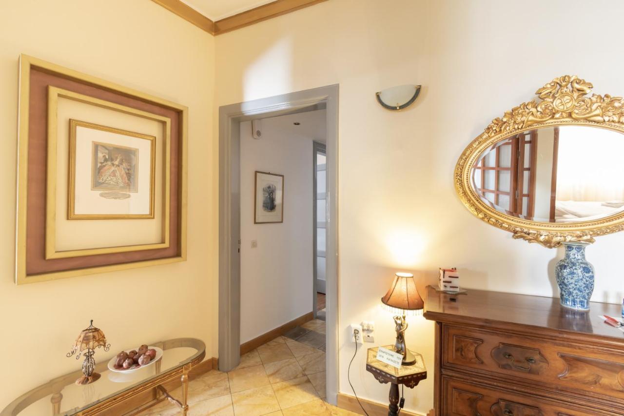 Ideal 4 Bdr Apartment In Plaka For 10! Athen Eksteriør bilde