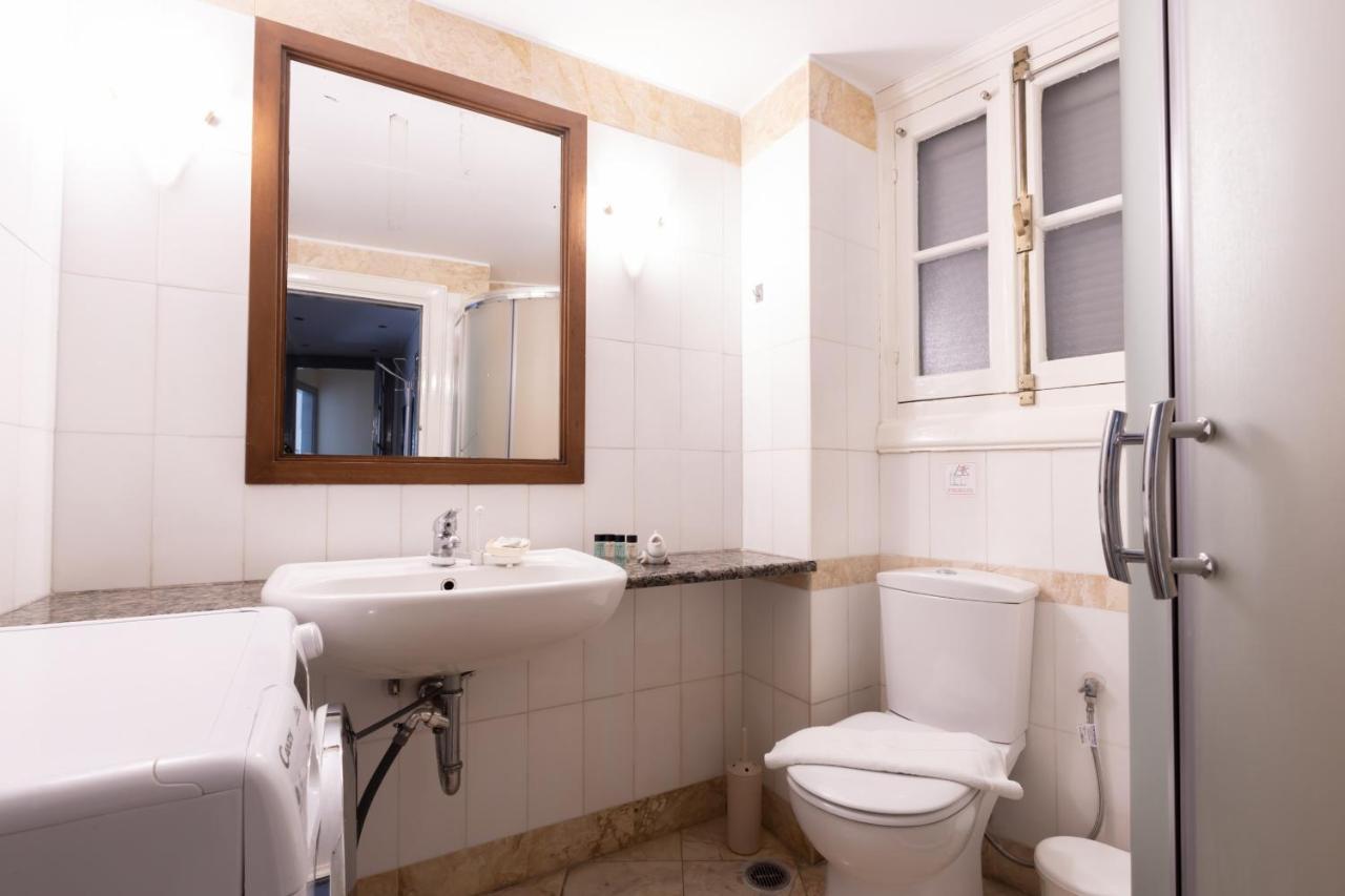 Ideal 4 Bdr Apartment In Plaka For 10! Athen Eksteriør bilde
